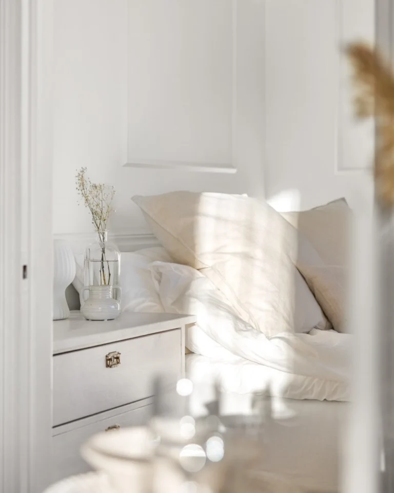 Instagram post from viewmakleri. This post is in position 5.